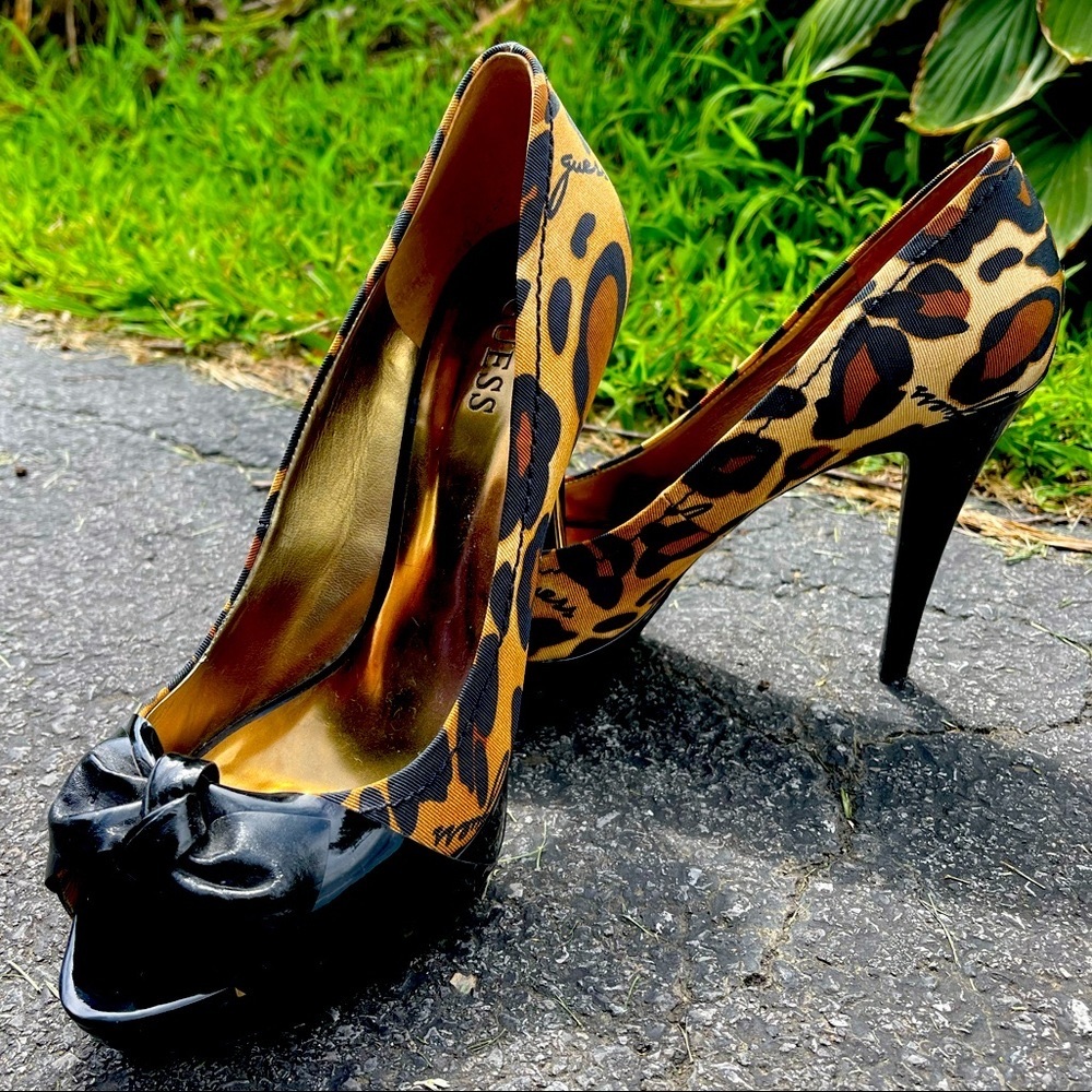 Leapord Print Guess Shoe